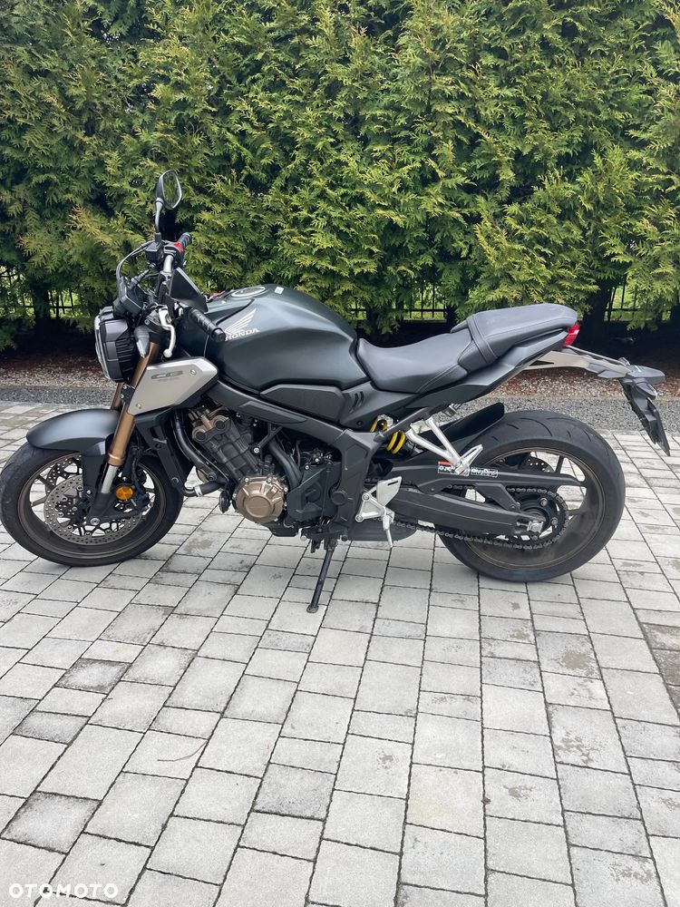 Honda CB - 2