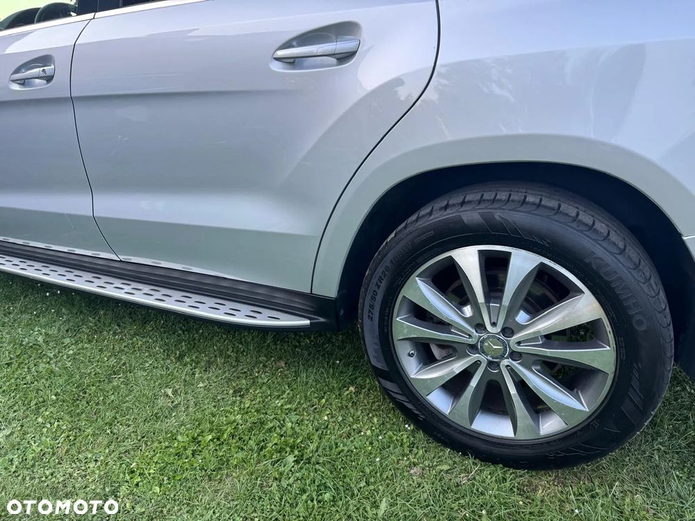 Mercedes-Benz GL 400 4Matic 7G-TRONIC - 16