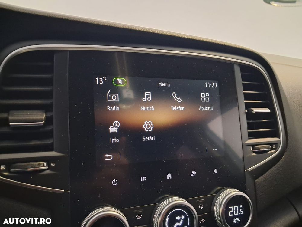 Renault Megane TCe 140 GPF Techno - 11