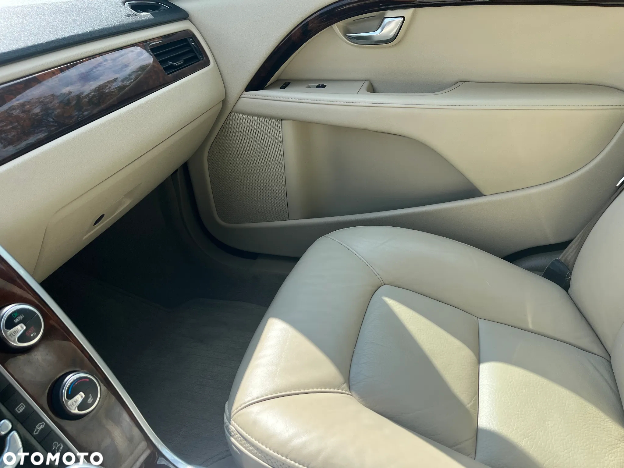 Volvo XC 70 3.2 AWD Summum - 19