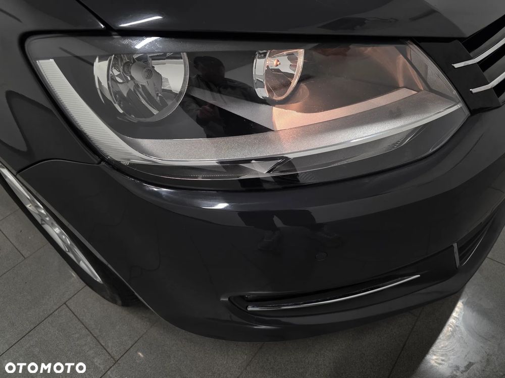 Volkswagen Sharan 2.0 TDI Blue Motion Style - 25