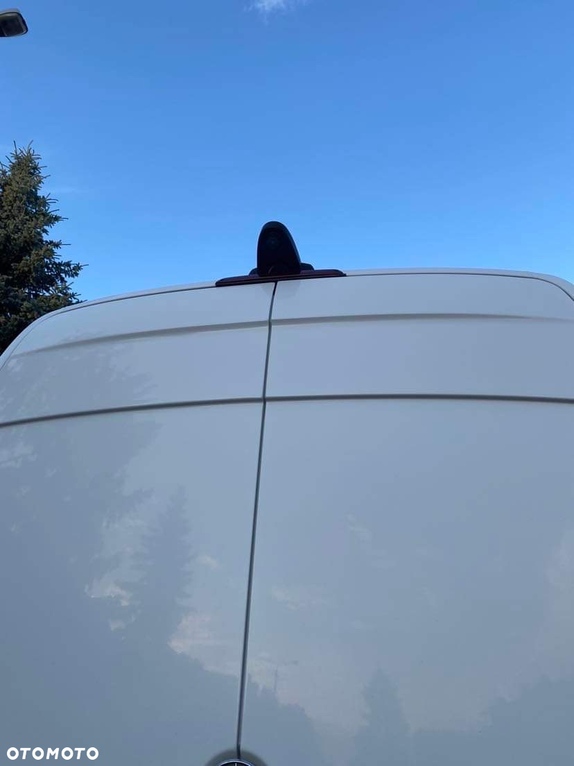 Mercedes-Benz Sprinter - 5