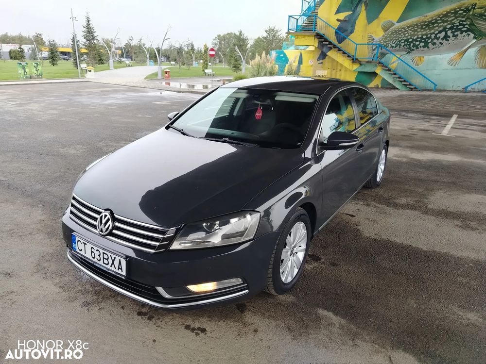 Volkswagen Passat 2.0 TDI Highline - 14