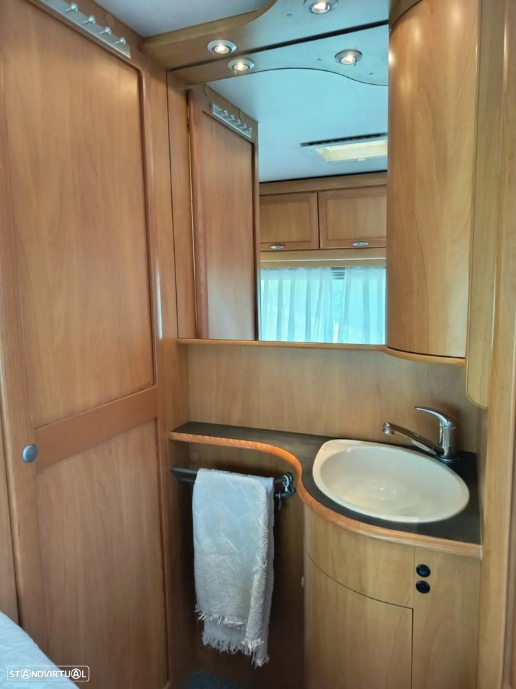 Hymer Car B 654 - 19