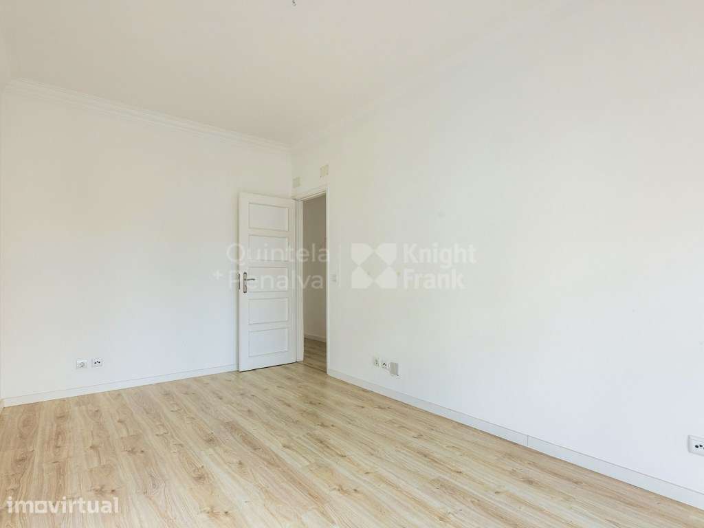 Apartamento T2 para arrendamento em Cacilhas - Grande imagem: 4/23