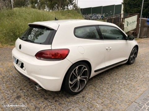 VW Scirocco 2.0 TDI Sport - 4