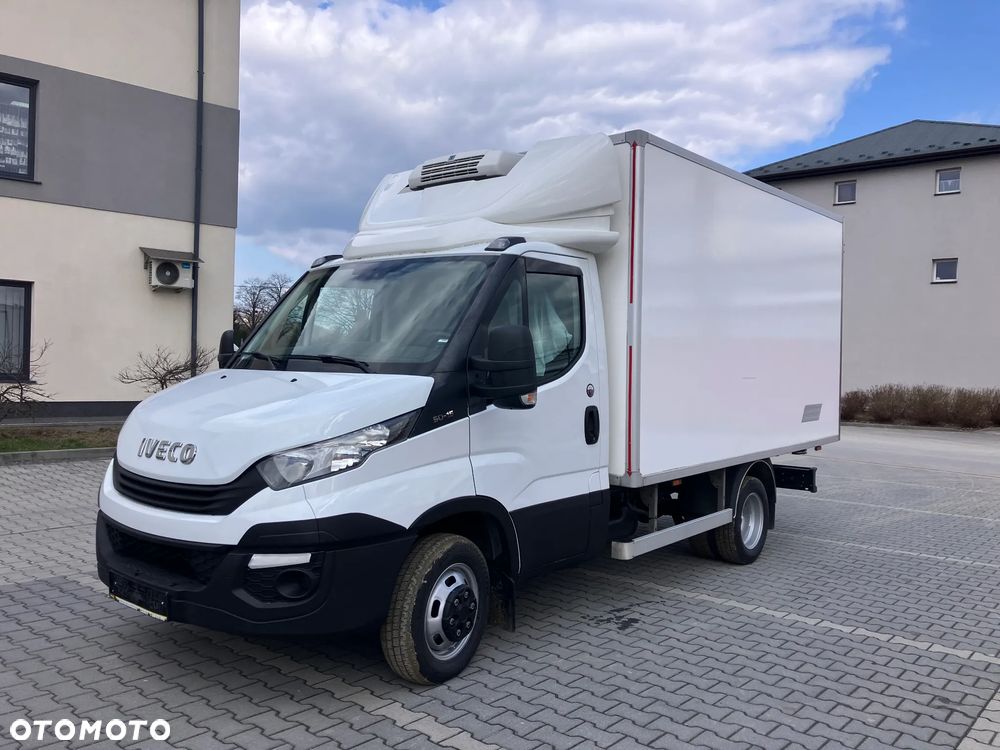 Iveco Iveco Daily 50c15 kontener, chłodnia 6 palet