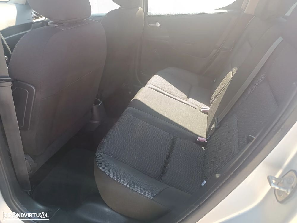 Peugeot 207 1.4 16V Trendy - 20