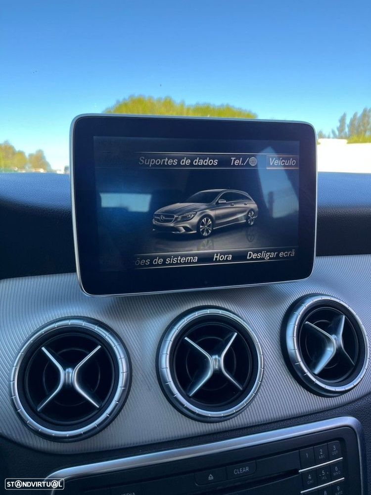 Mercedes-Benz CLA 200 d Shooting Brake - 19