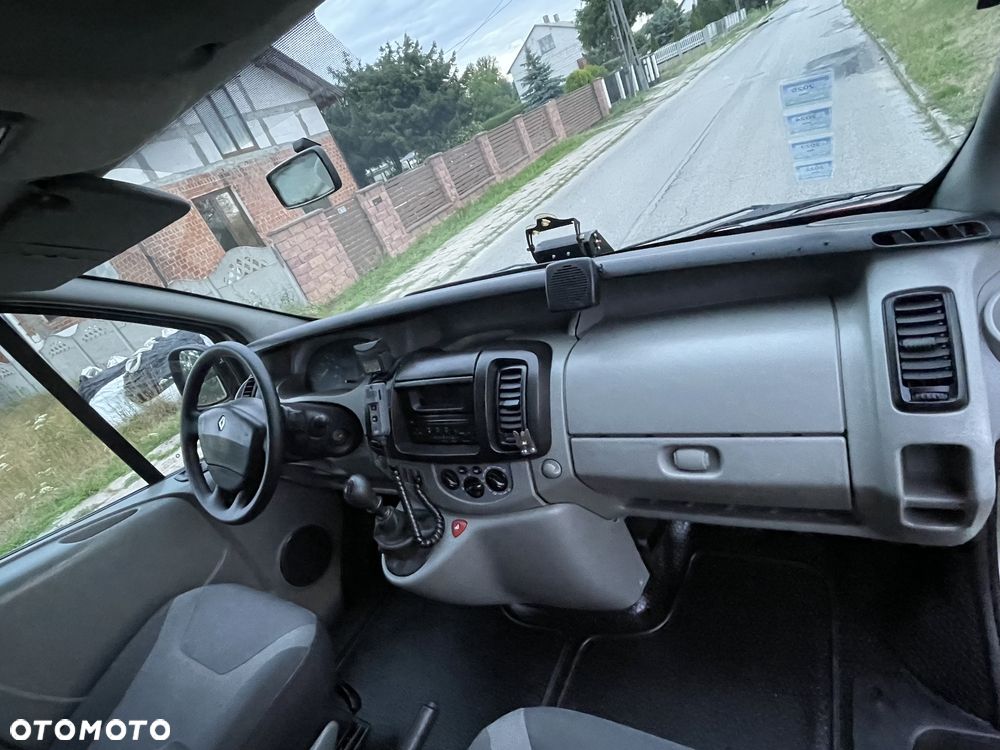 Renault Trafic - 19