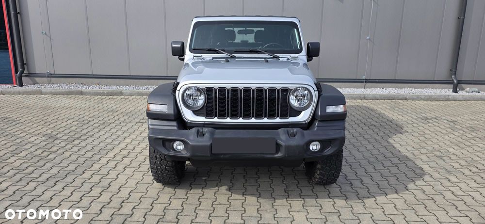 Jeep Wrangler - 2