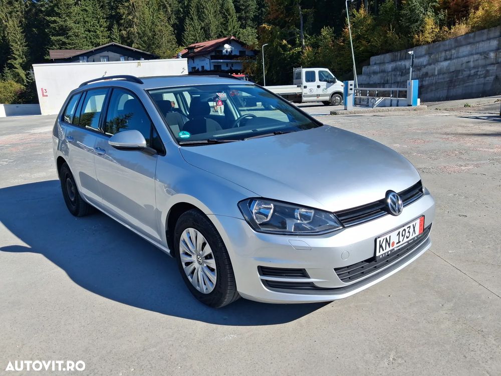 Volkswagen Golf - 2