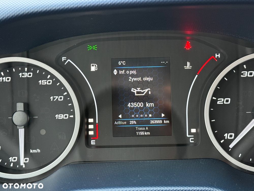 Iveco 2020/Daily/Winda BAR/Średni/manual/Klima/Tempomat/Business Pakiet - 26