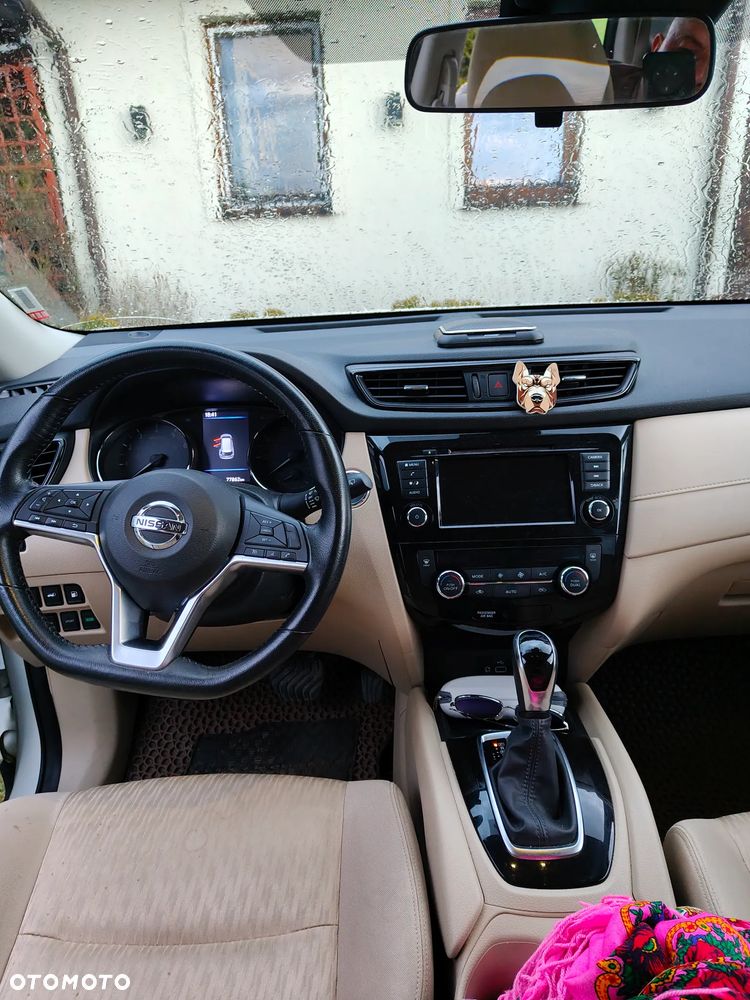 Nissan Rogue - 10