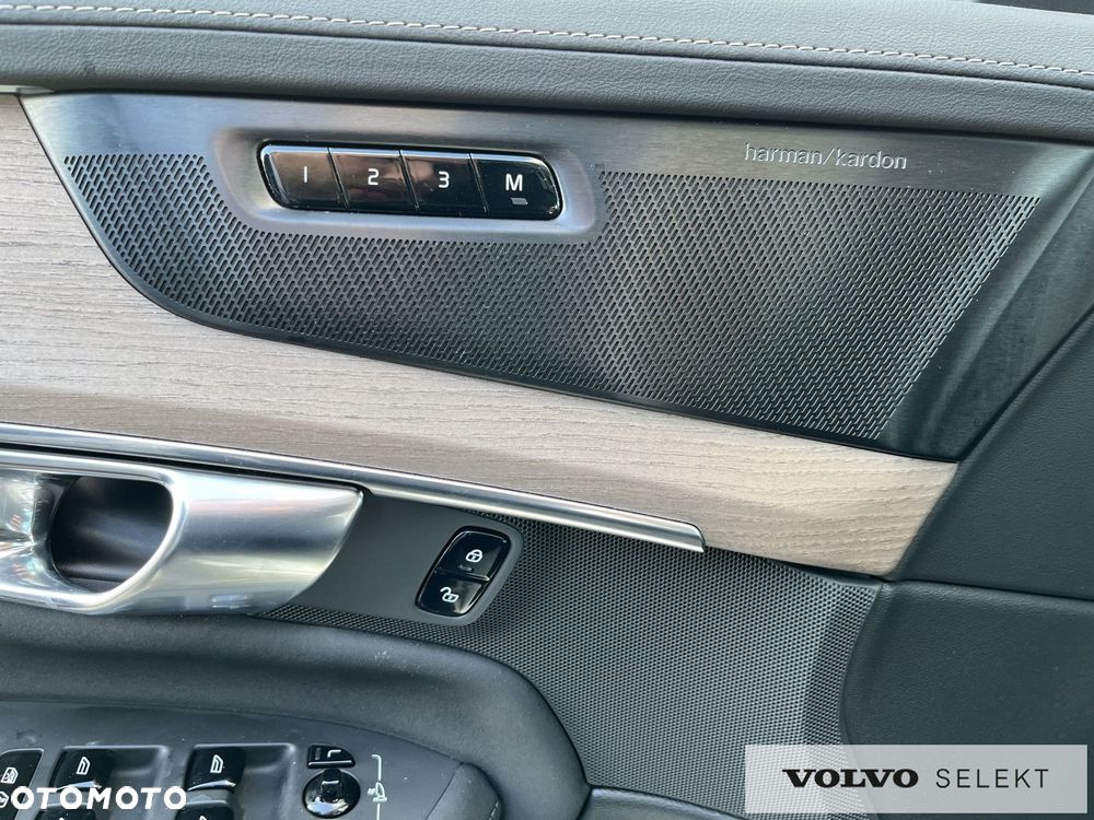 Volvo XC 90 - 17