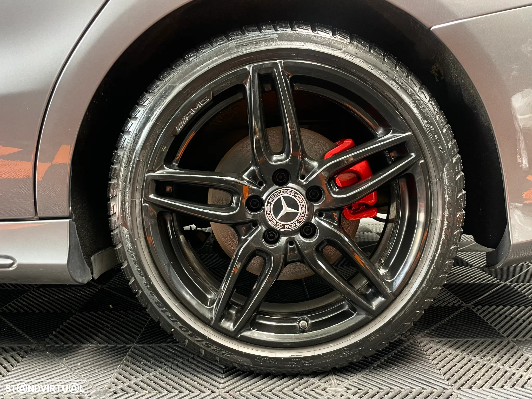 Mercedes-Benz CLA 200 d AMG Line - 10