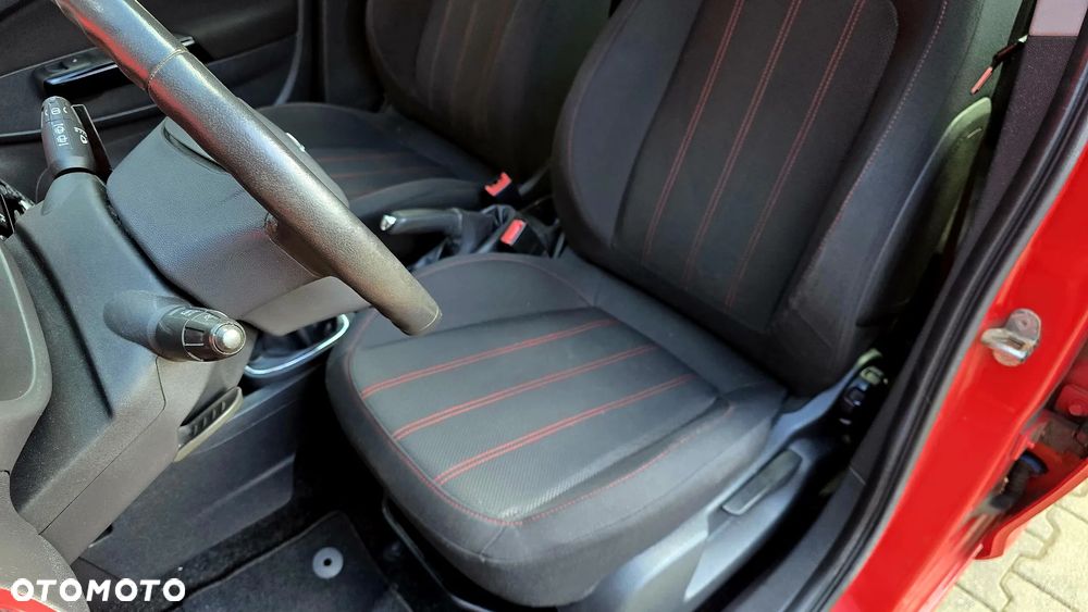 Opel Corsa 1.4 16V Innovation - 15