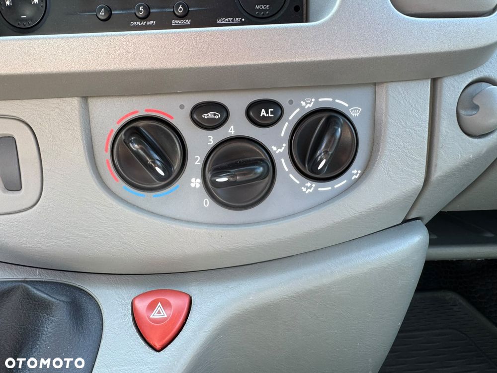 Renault Trafic L2H1 Pack Clim - 23