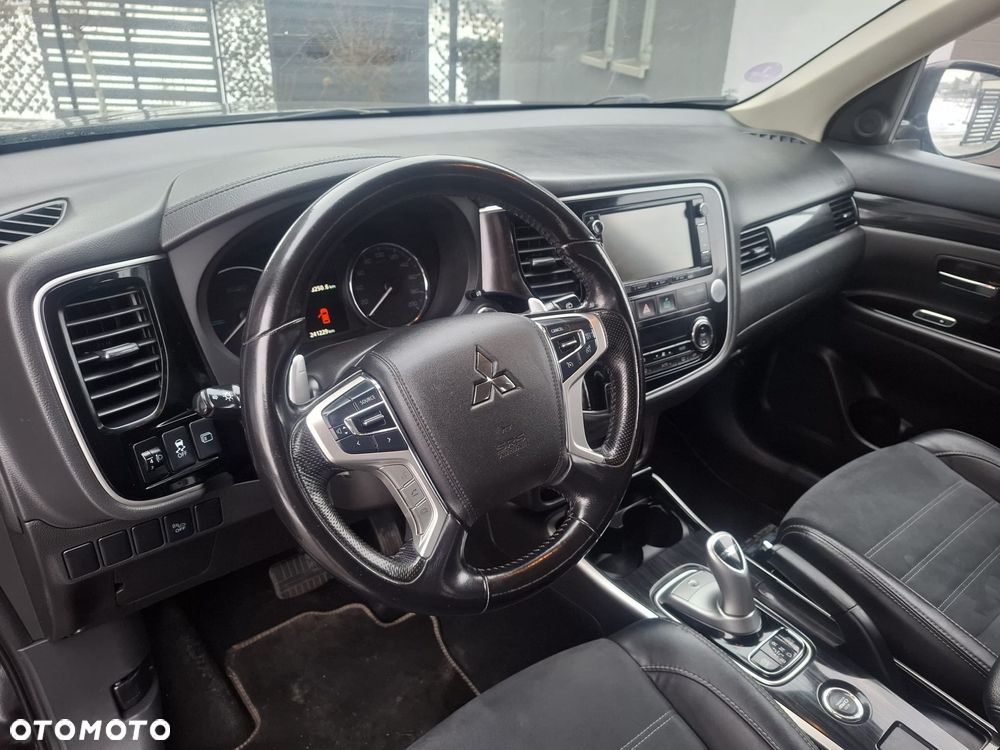 Mitsubishi Outlander 2.0 4WD - 15