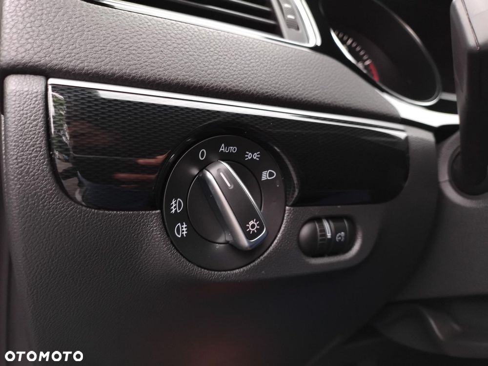 Volkswagen Jetta 1.4 TSI BMT Highline DSG - 23