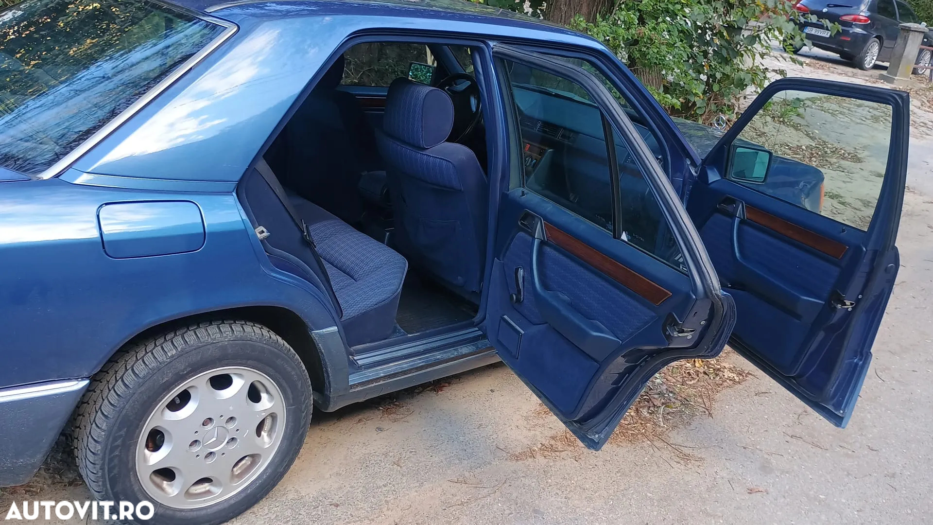 Mercedes-Benz W124 - 7