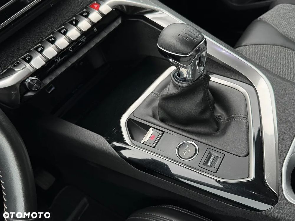 Peugeot 3008 BlueHDi 130 Stop & Start Allure - 22