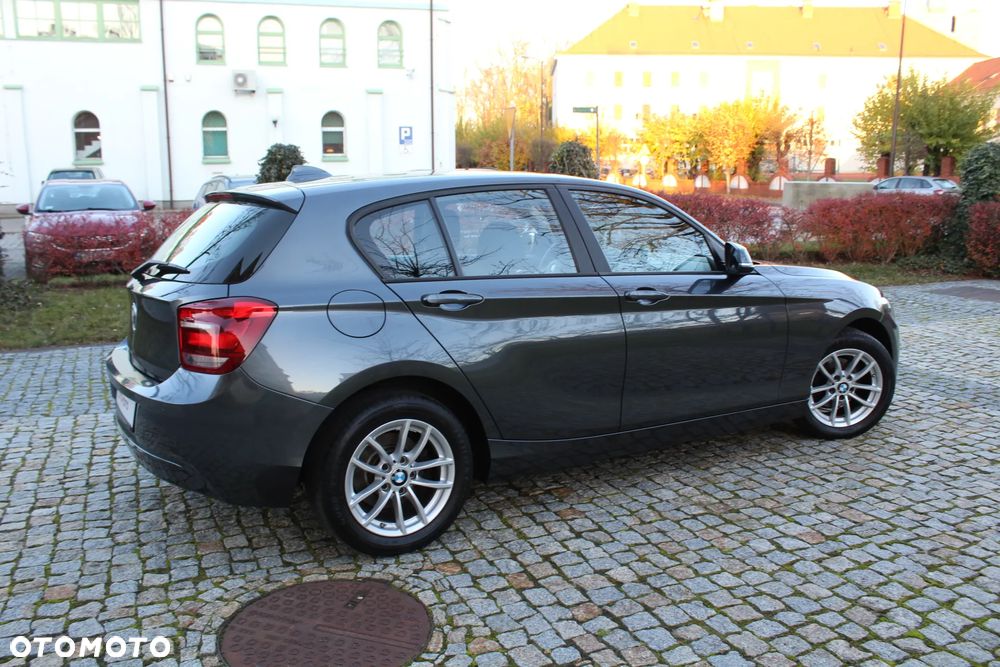 BMW Seria 1 116d Sport Line - 13