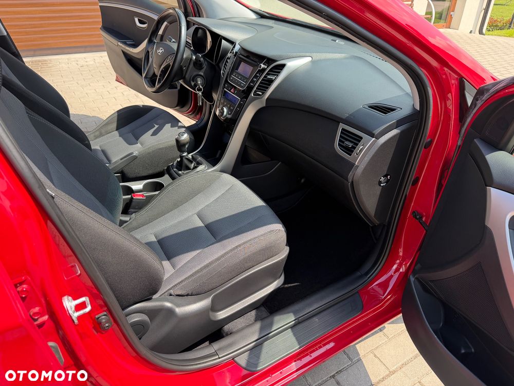 Hyundai i30 1.6 CRDi Comfort - 38