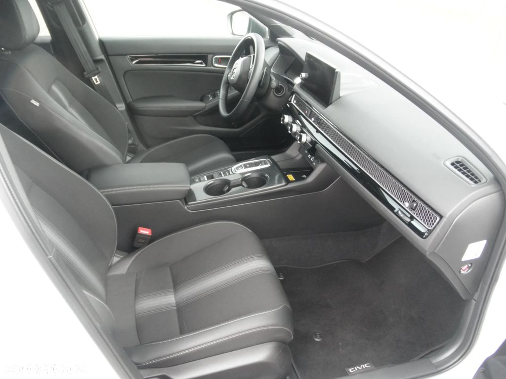 Honda Civic 2.0 i-MMD Sport CVT - 8