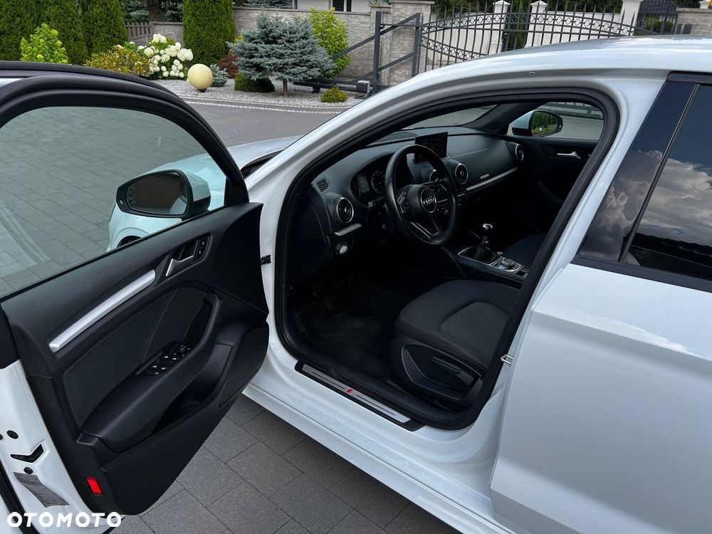 Audi A3 Limousine 1.6 TDI clean diesel Ambiente - 15