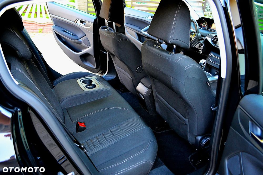 Peugeot 308 - 18