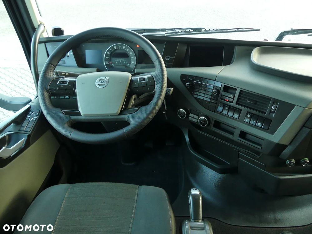 Volvo FH4 500 / EURO 6 / AUTOMAT / LOW DECK / I- SHIFT / KLIMA POSTOJOWA / - 33