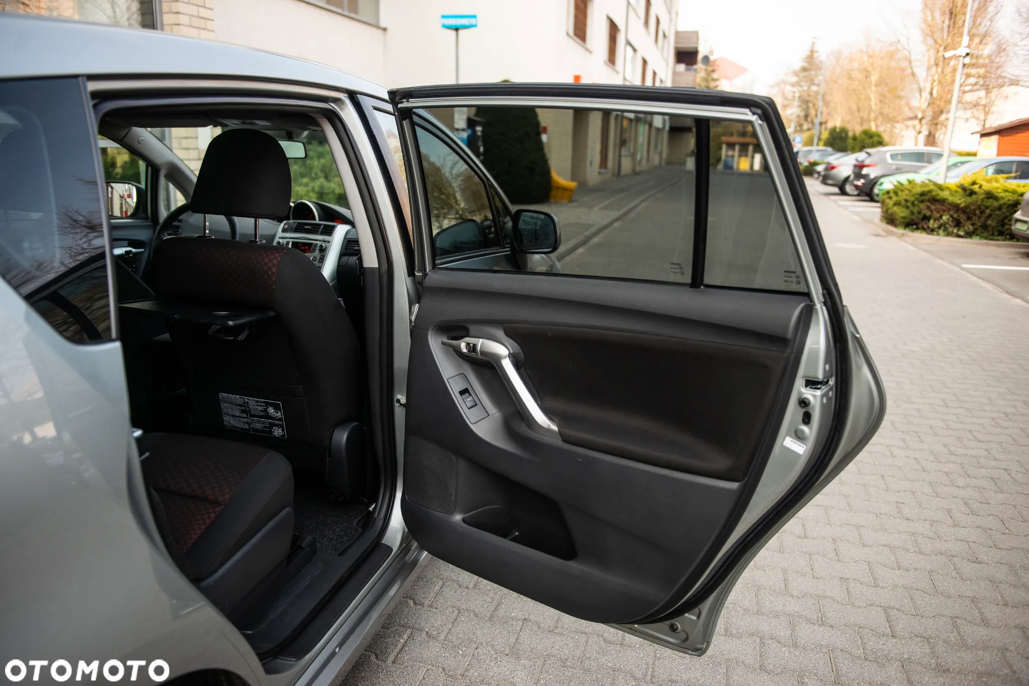 Toyota Verso 2.0 D-4D Premium - 22