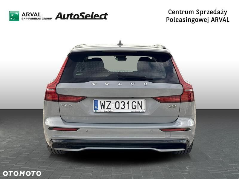 Volvo V60 B3 B Plus Dark - 5