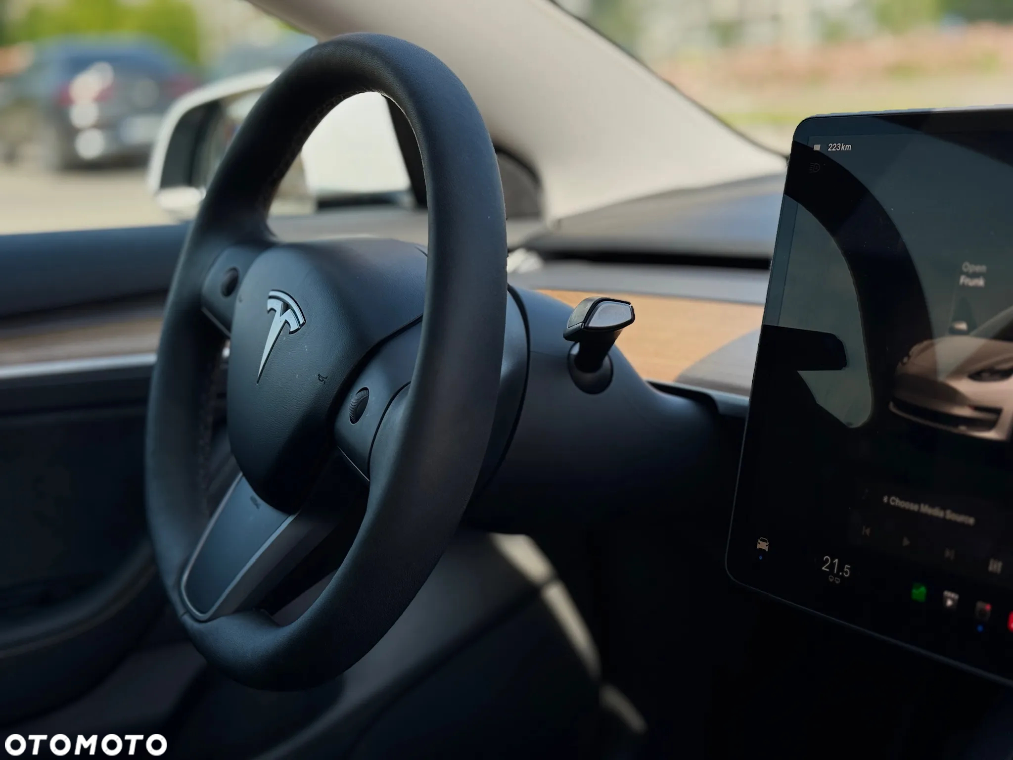 Tesla Model 3 - 12