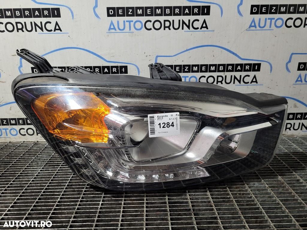 Far Dreapta SsangYong Korando III Facelift 2013 2013 - 2017 SUV 4 Usi (1284) Cu lupă - 1