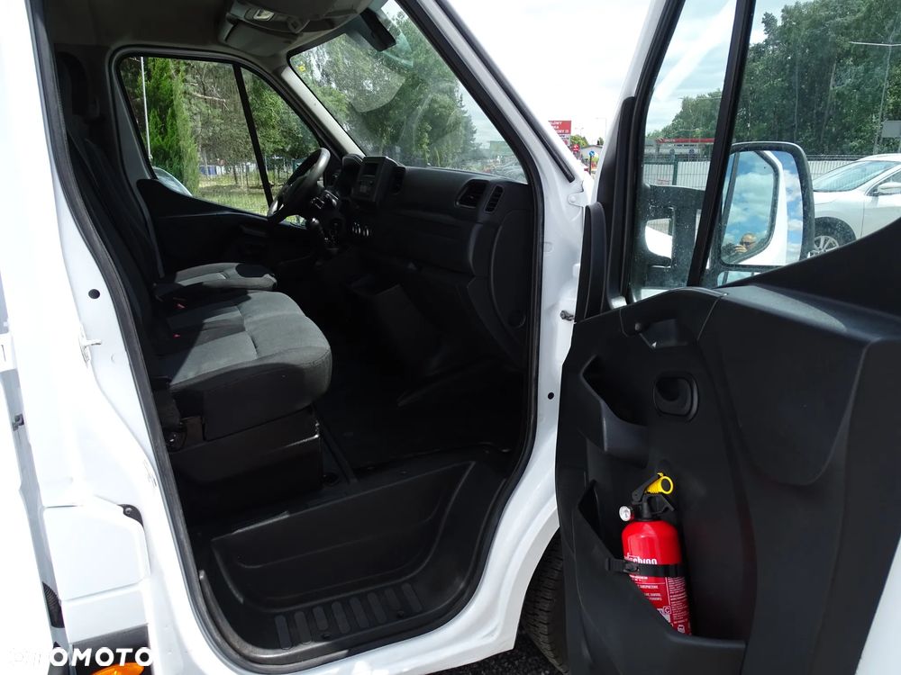 Renault MASTER DOKA - 19