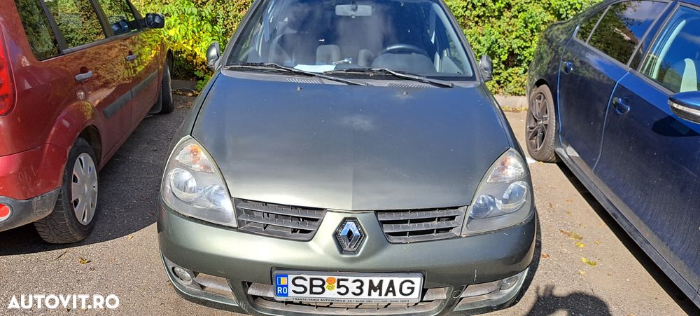Renault Symbol - 1