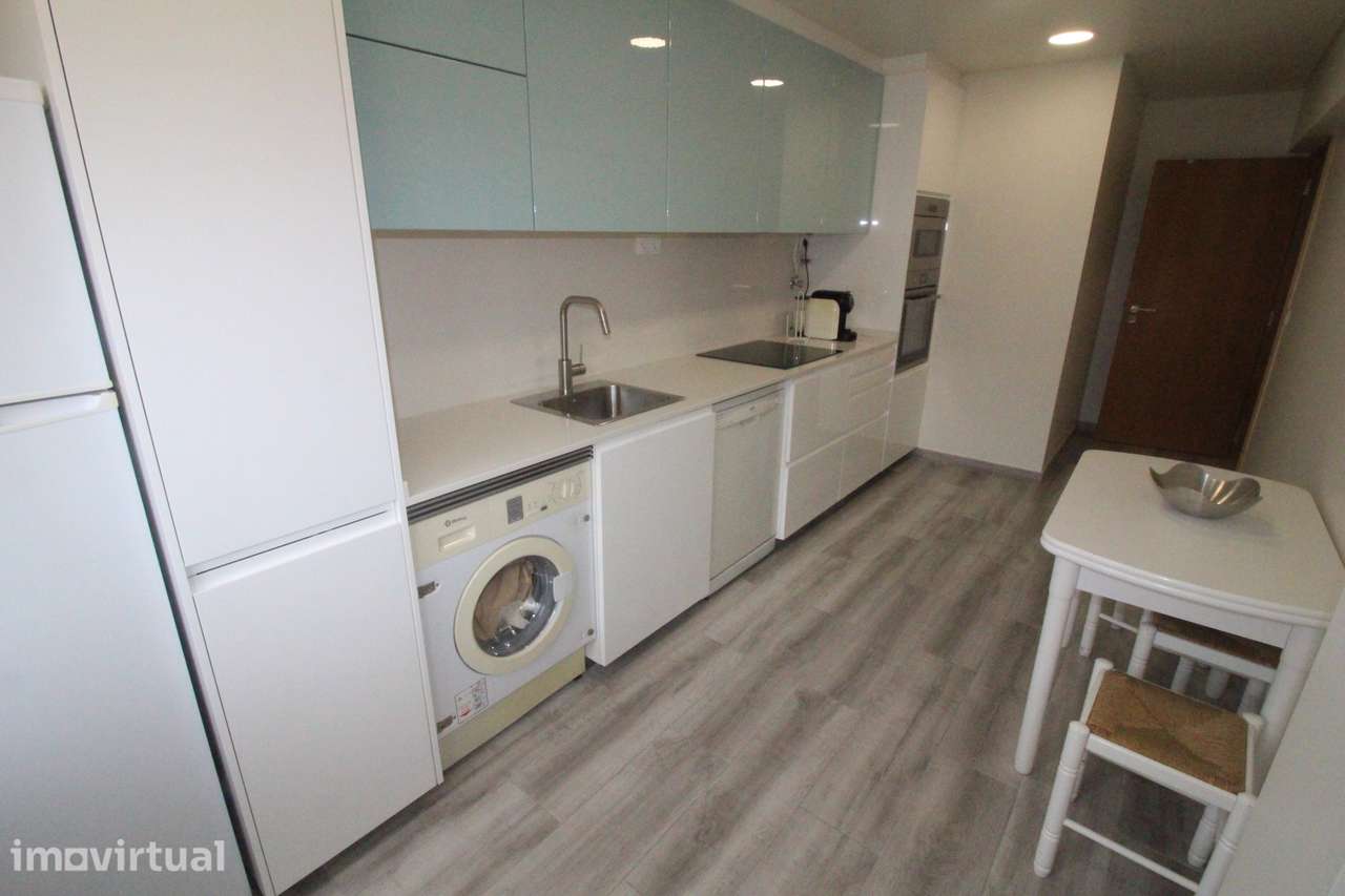 Armação de Pêra T2 Renovado com Vista Mar a 100 mt da Praia Pescadores - Grande imagem: 2/12
