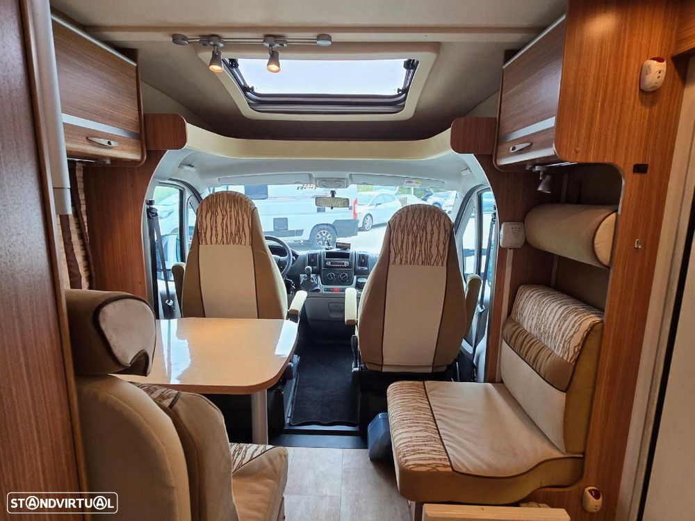 Fiat Ducato BURSTNER CAMA TRANSVERSAL - 17