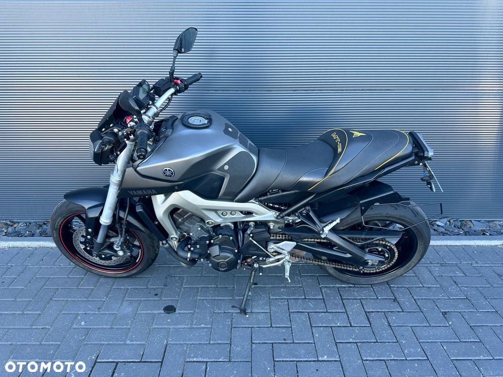 Yamaha MT - 2