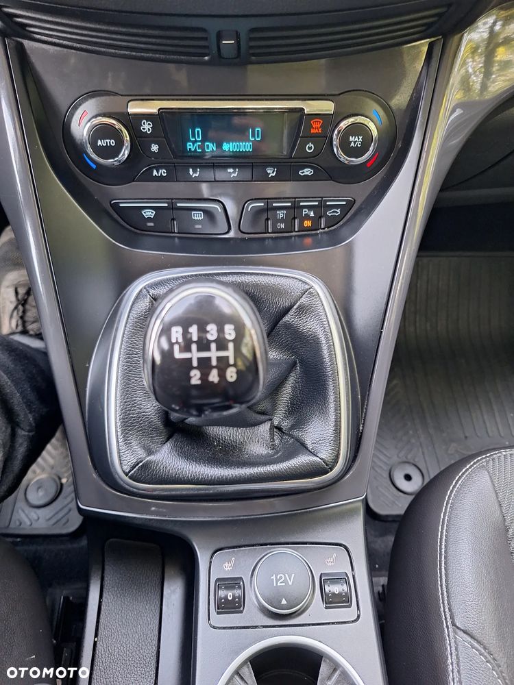 Ford Kuga 2.0 TDCi 4WD Titanium - 27