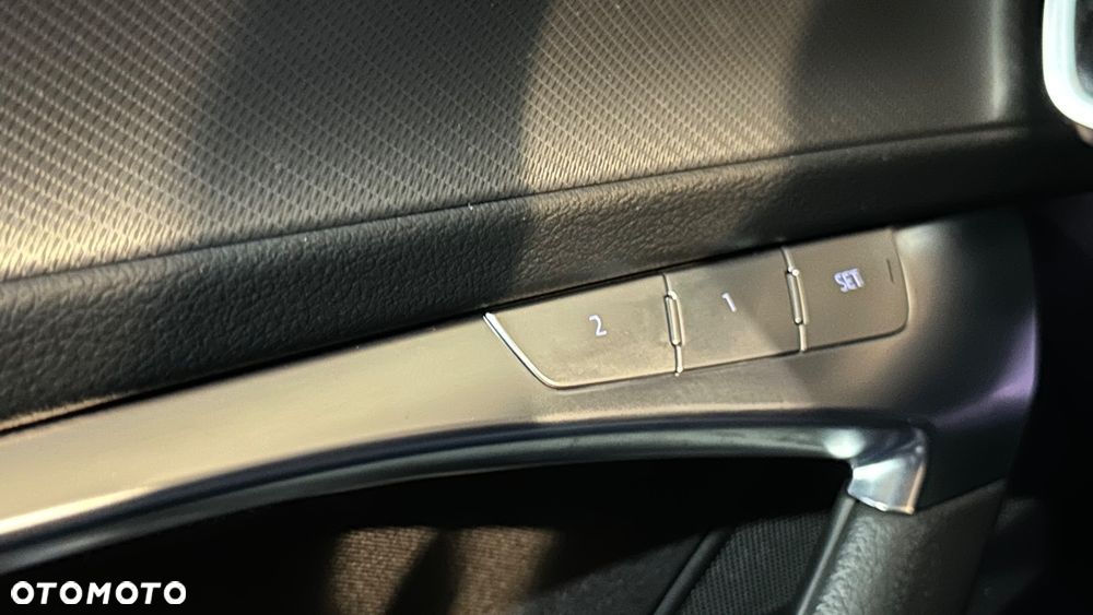 Audi A6 Avant 40 TDI quattro S tronic sport - 35