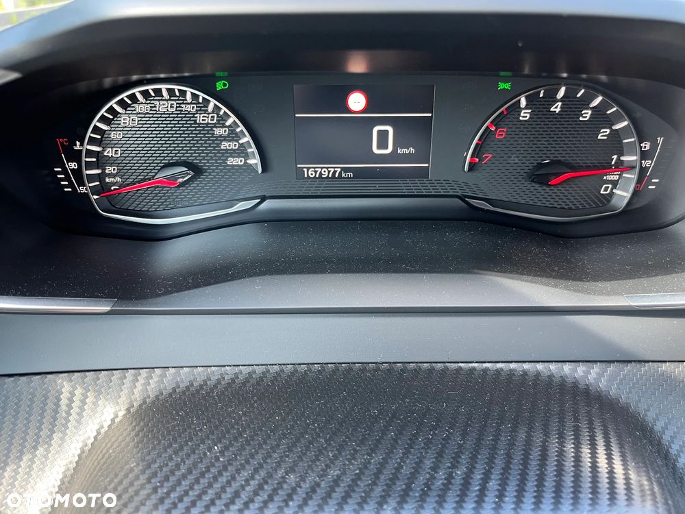 Peugeot 208 1.2 PureTech Allure S&S - 12