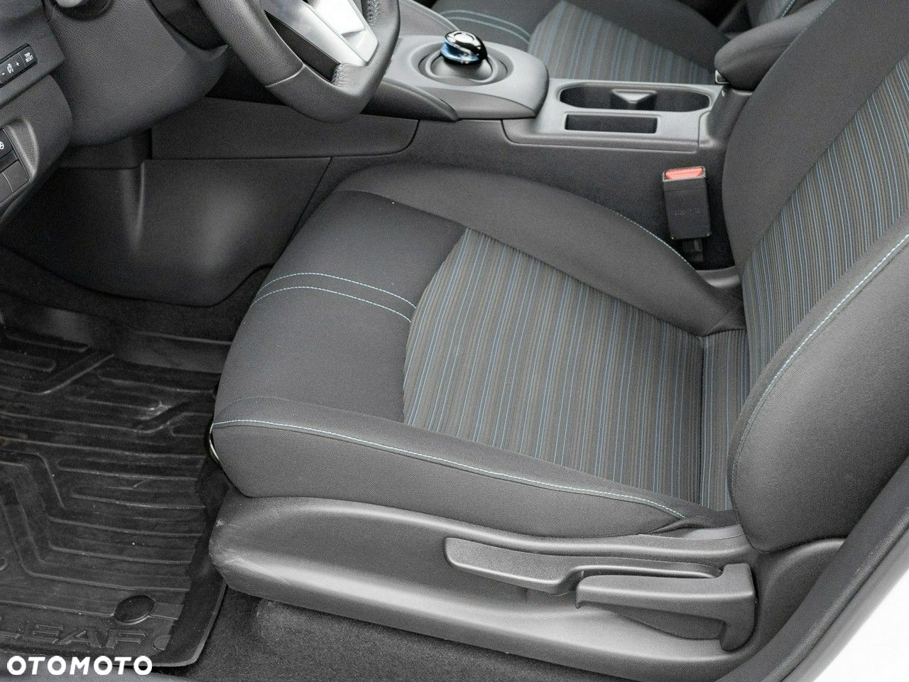 Nissan Leaf - 14