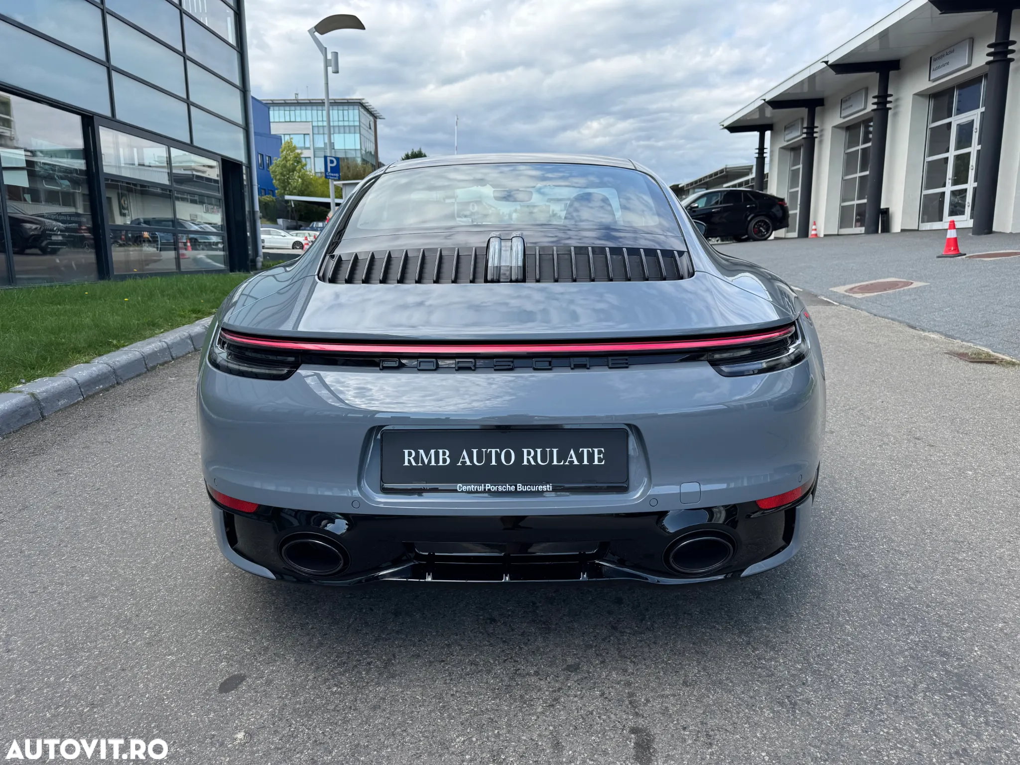 Porsche 911 Carrera S - 17