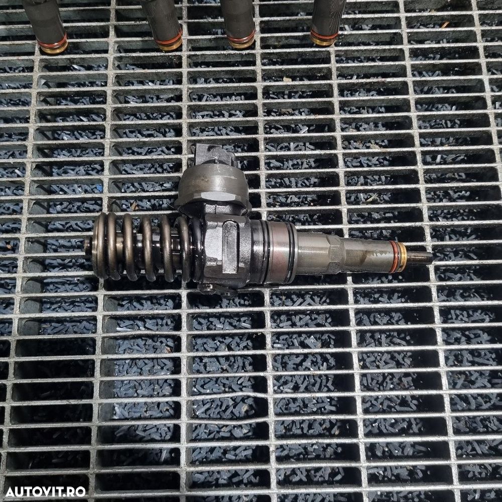 Injector Volkswagen Touareg 7L facelift 2.5 2007 - 2011 174CP BPD BPE Euro4 (1417) ... - 4