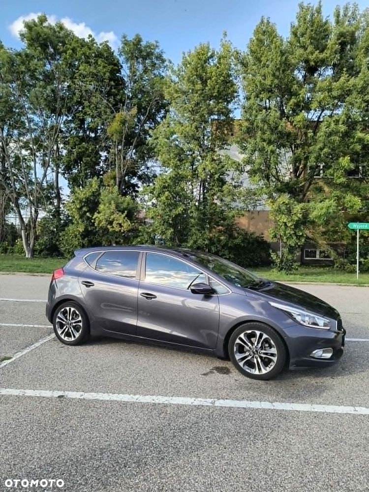 Kia Ceed 1.6 GDI L DCT - 9