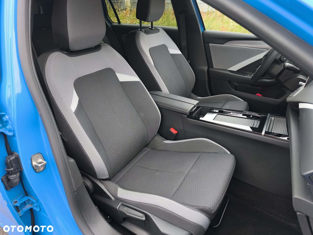 Opel Astra - 37