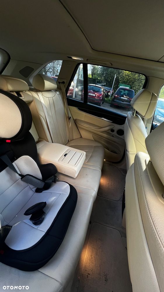 BMW X5 xDrive35i - 10